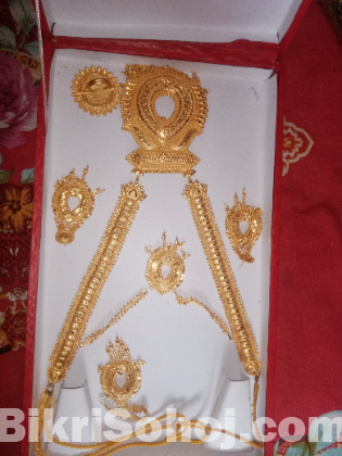 একদম নতুন গর্জিয়াস গোল্ড-প্লেটেড ব্রাইডাল সিতা হার সেট